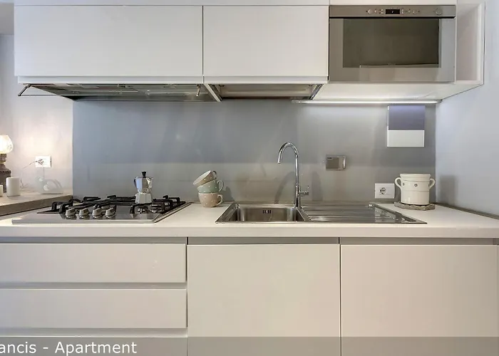 Jake & Francis Apartments By Mamo Florence
